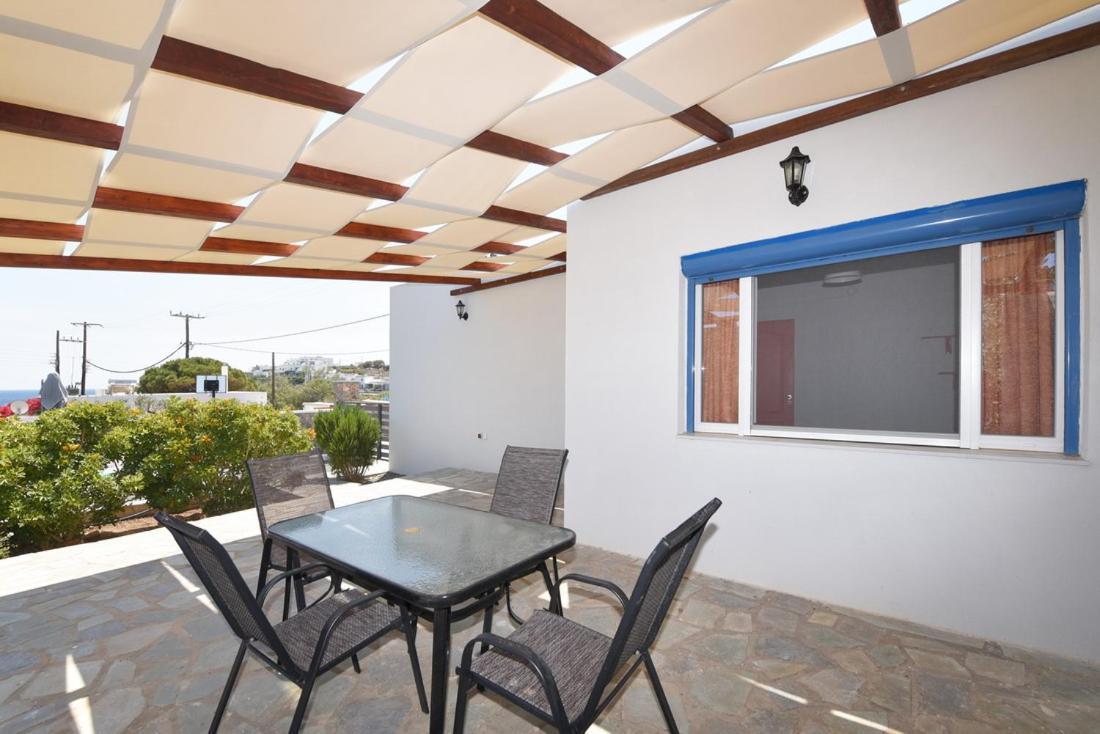 Flora'S Beach And Pool Villa In Syros Liaropá Dış mekan fotoğraf