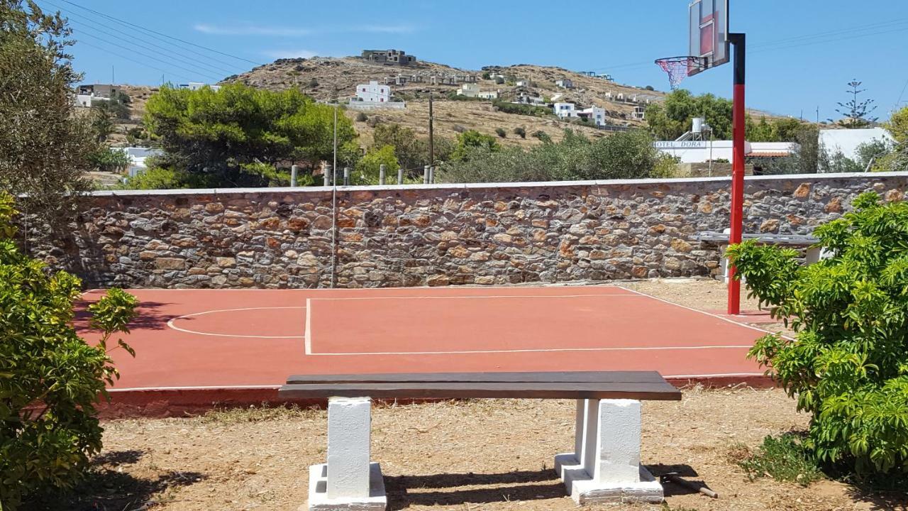Flora'S Beach And Pool Villa In Syros Liaropá Dış mekan fotoğraf